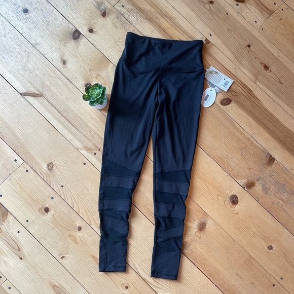 Marika mesh panel legging - Picture 2 of 6